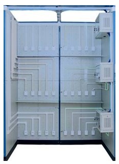  HY-B2型弱電井中垂直工作區(qū)系統(tǒng)實(shí)驗(yàn)實(shí)訓(xùn)裝置